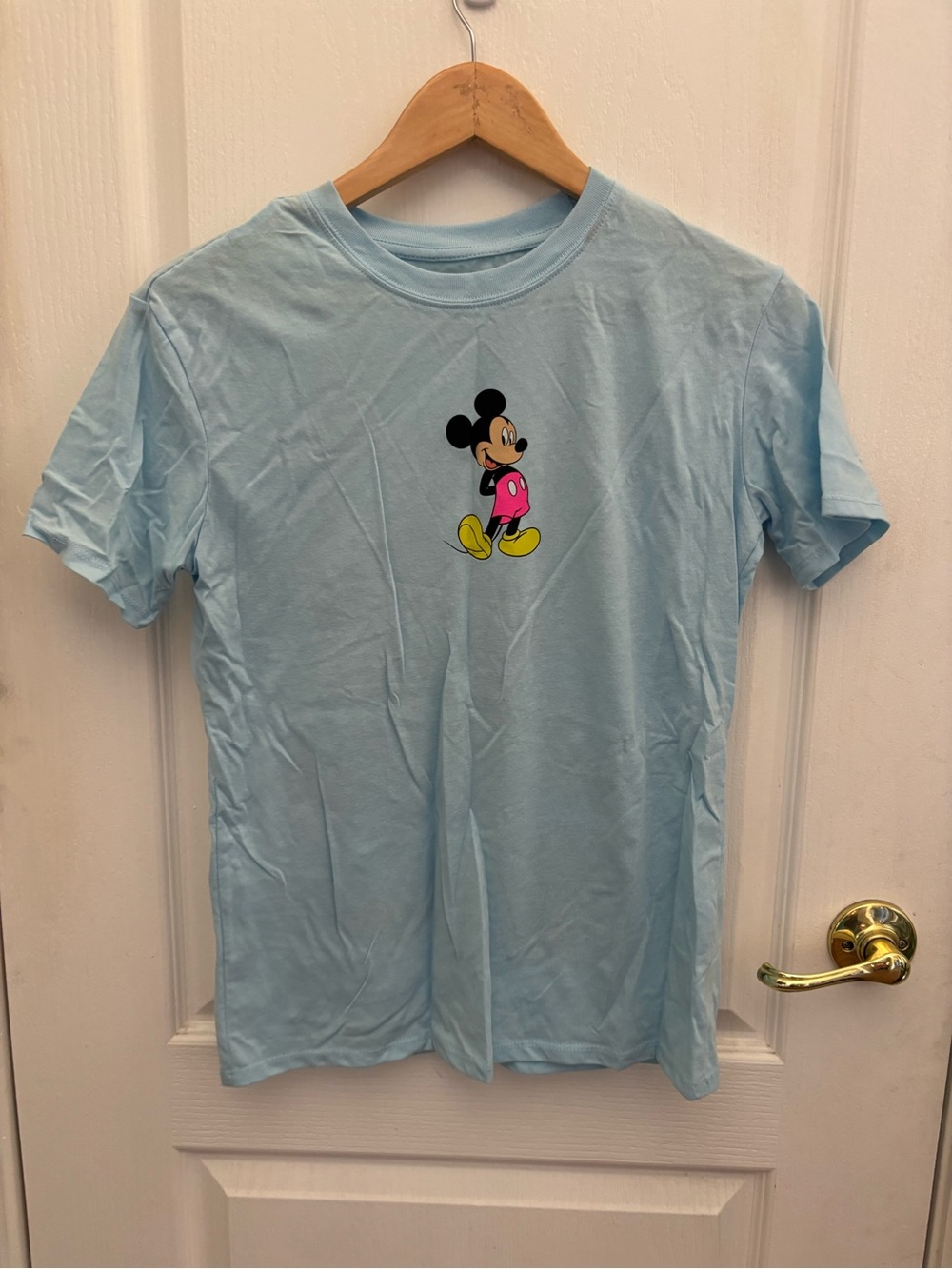 Disney Light Blue Mickey and Friends Graphic Tee Size M